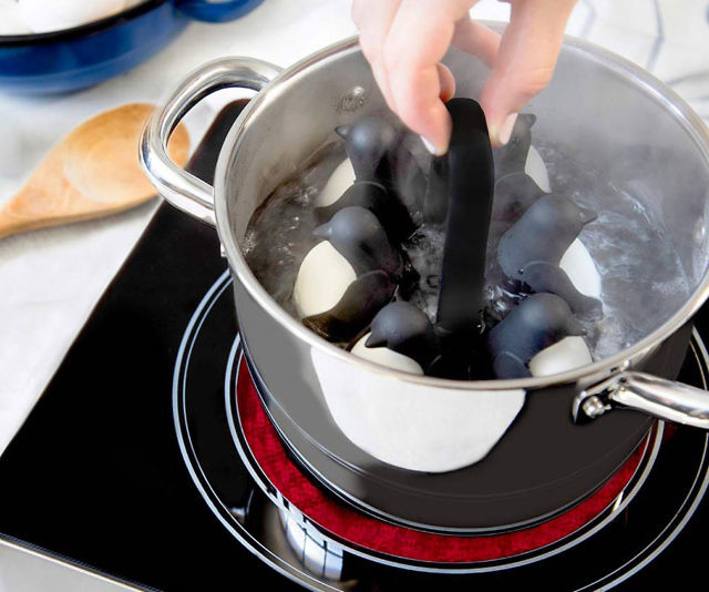 Penguin Egg Holder