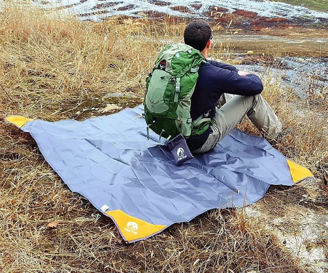 The Pocket Blanket