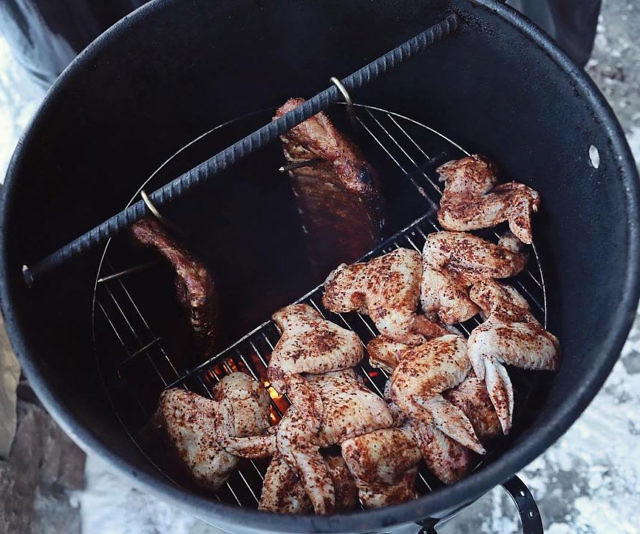 Pit Barrel Cooker