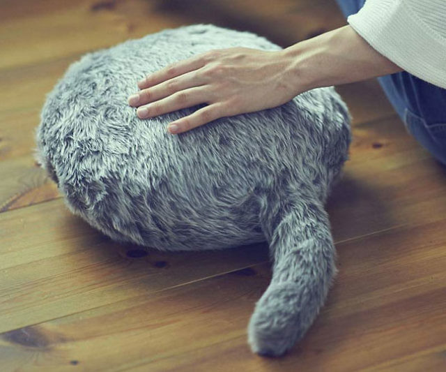 Tail Wagging Fake Cat Robot