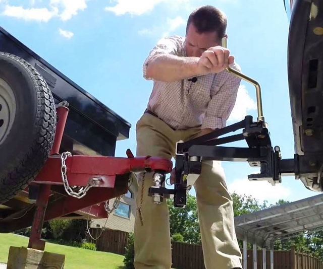 Adjusting Quick Install Hitch