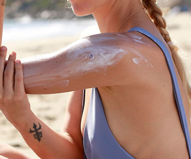 Sunscreen Damage Detection Stickers