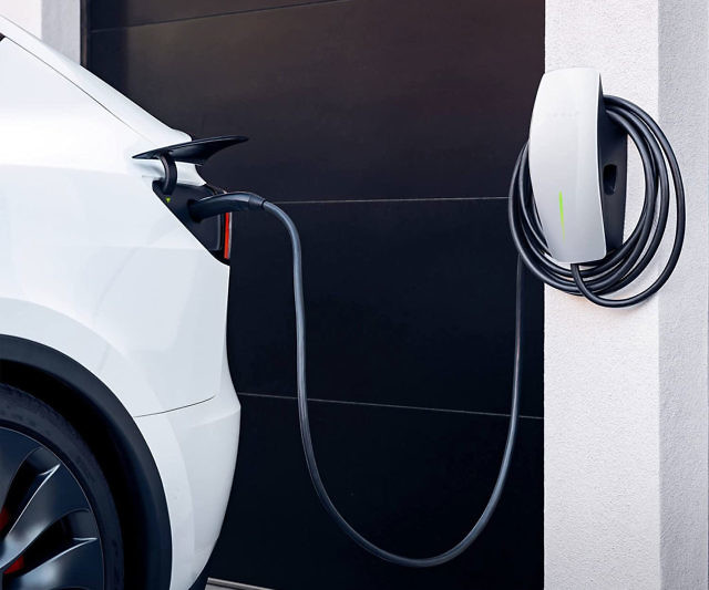 Tesla Wall Connector