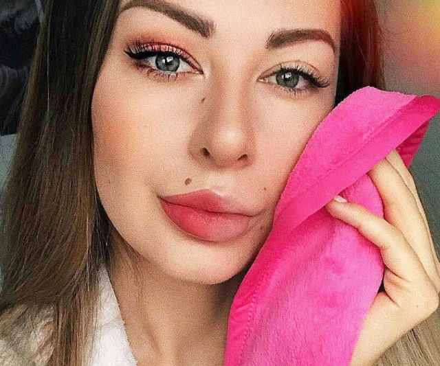 The Magical Makeup Eraser