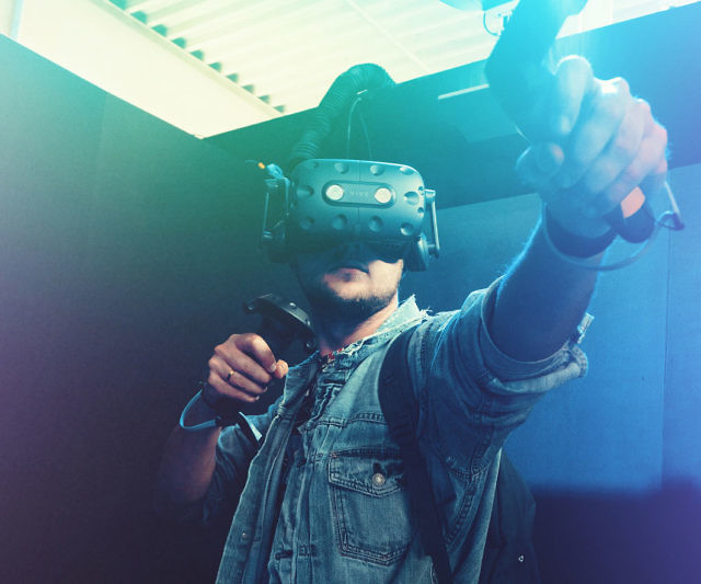 HTC VIVE Pro Virtual Reality Headset