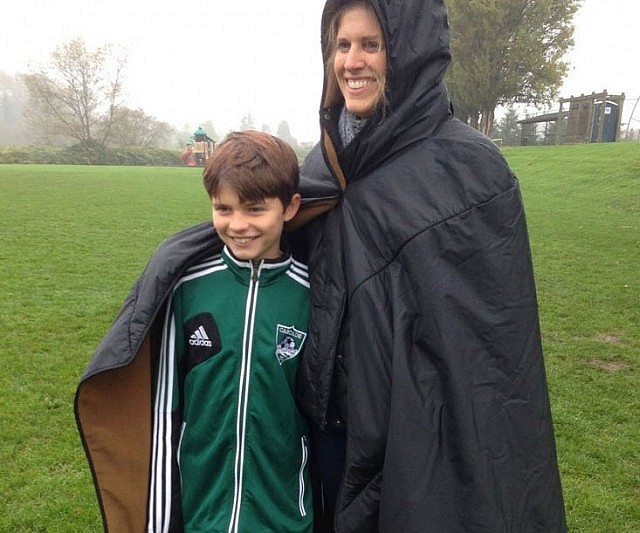 Extreme Hooded Waterproof Blanket