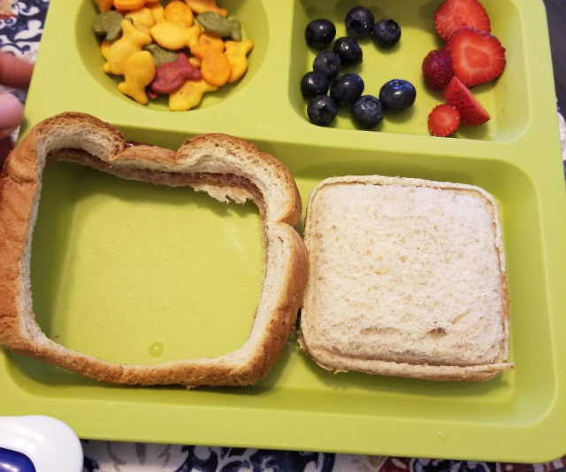 Sandwich Decruster