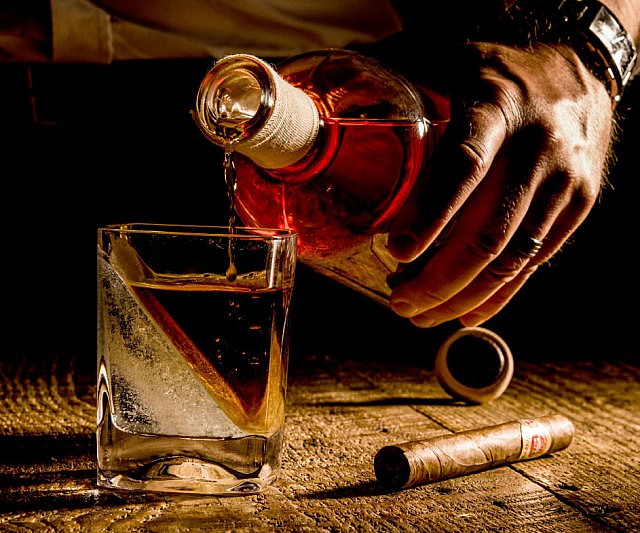 Whiskey Wedge Cup