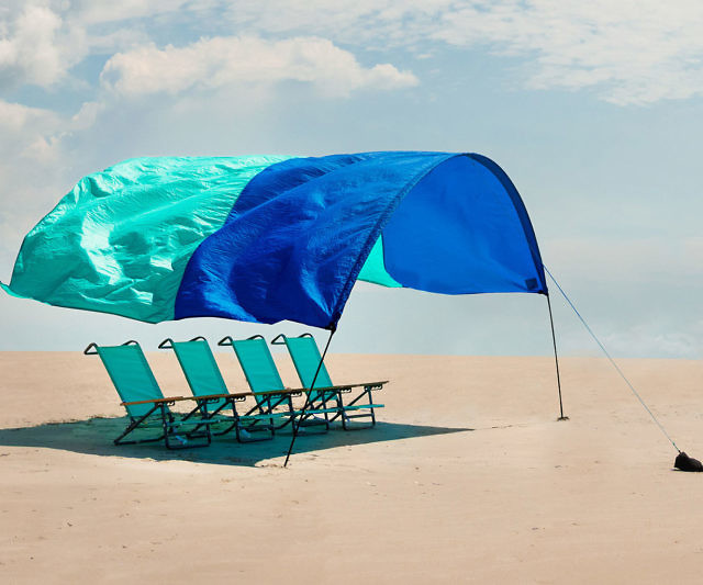 Wind Powered Beach Canopy