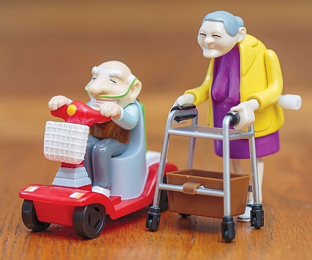Wind Up Granny Racers