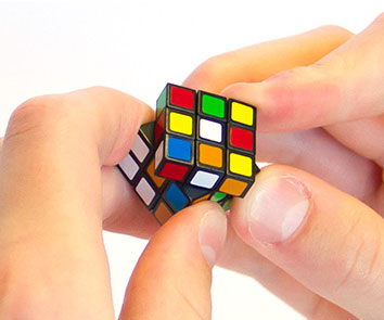 World’s Smallest Rubik’s Cube