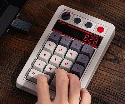 8BitDo Retro 18 Mechanical Numpad