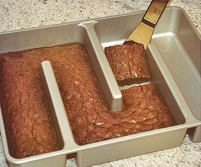 Edge Only Brownie Pan