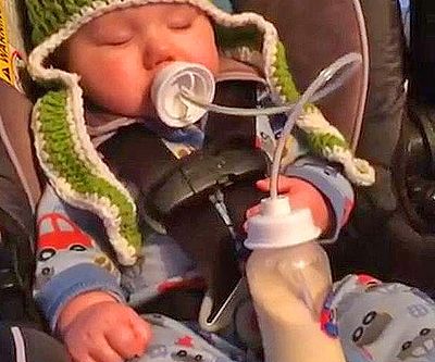 Hands Free Baby Bottle Feeder System