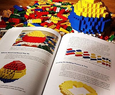 LEGO Builder’s Guide Book