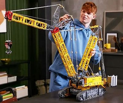 LEGO Technic Liebherr Crawler Crane