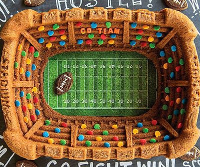 Stadium Bundt Cake Pan