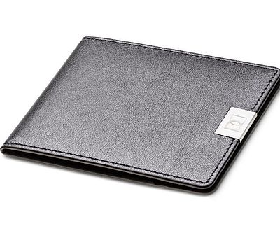 The World’s Thinnest Leather Wallet